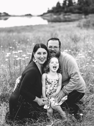 portrait of a Vancouver island photographer with her family